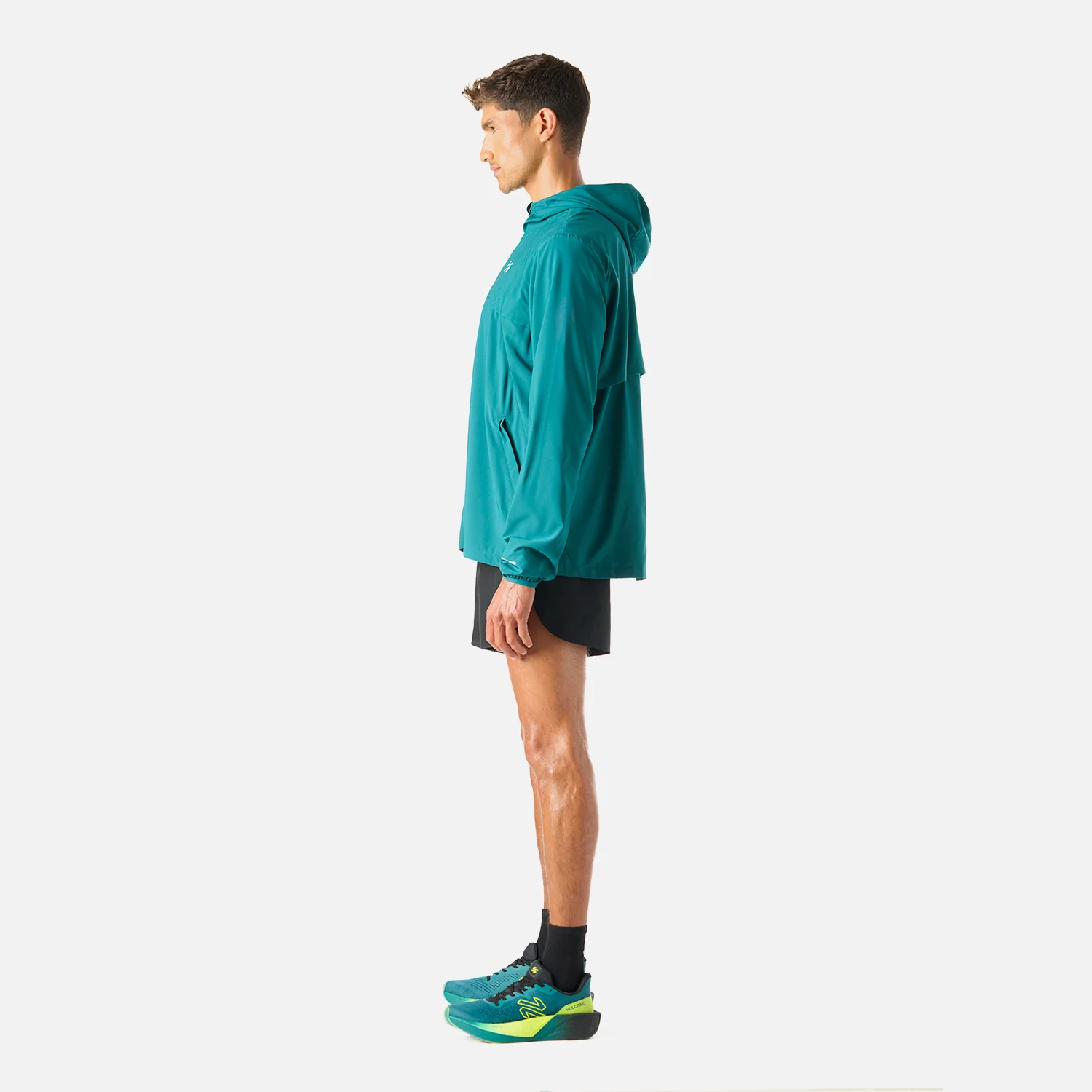 Chaqueta Hombre Built To Move Pro Windbreaker Jacket Petroleo Vulcano - Image 3