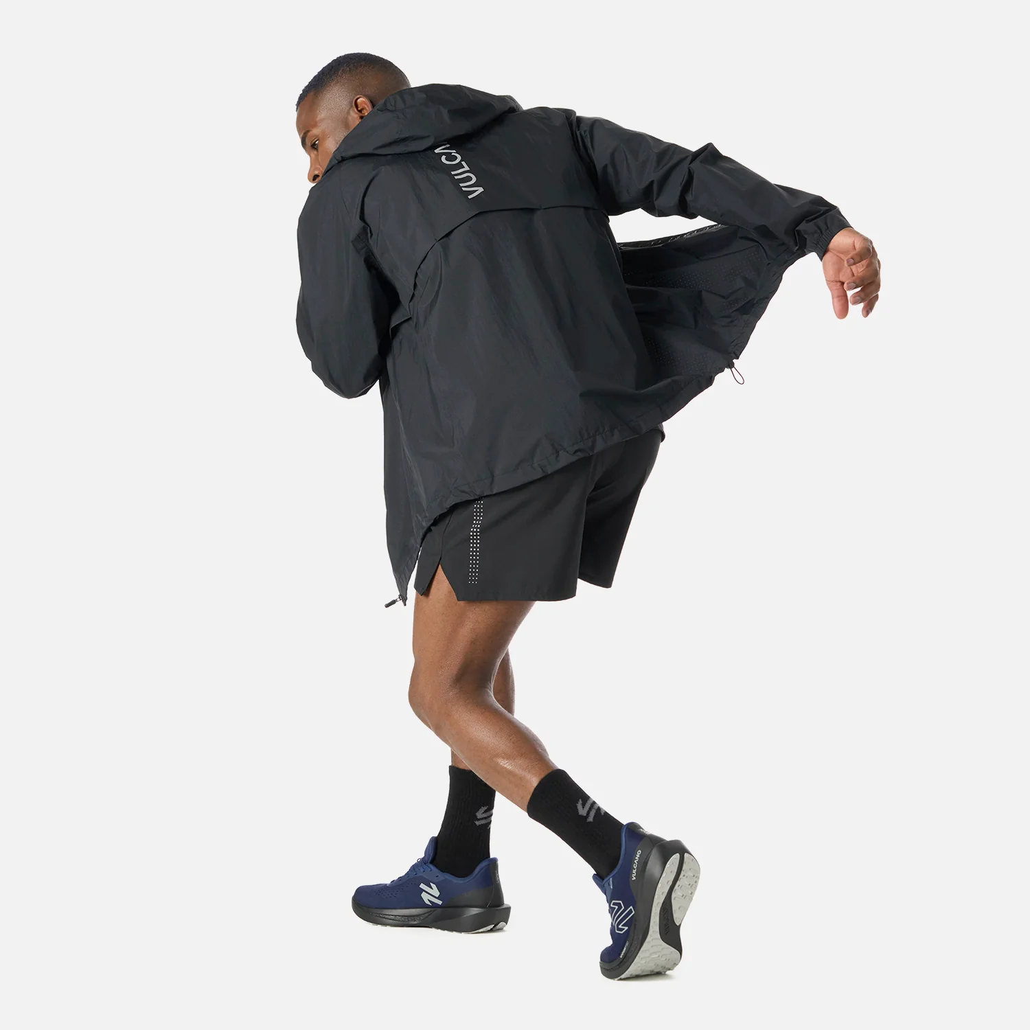 Chaqueta Hombre Built To Move Waterproof Jacket Negro Vulcano - Image 10