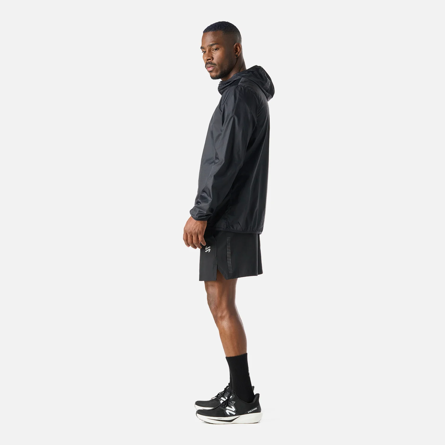 Chaqueta Hombre Built To Move Windbreaker Jacket Negro Vulcano - Image 3