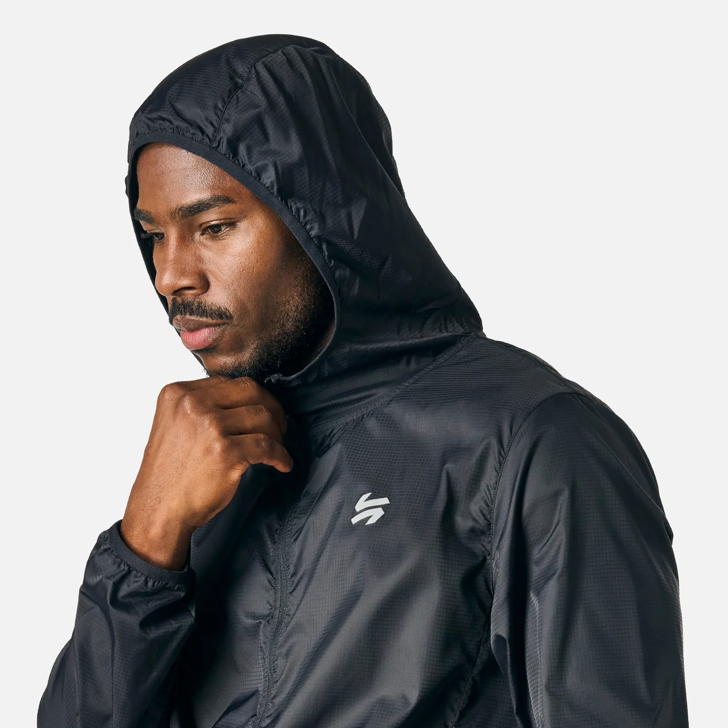 Chaqueta Hombre Built To Move Windbreaker Jacket Negro Vulcano - Image 5