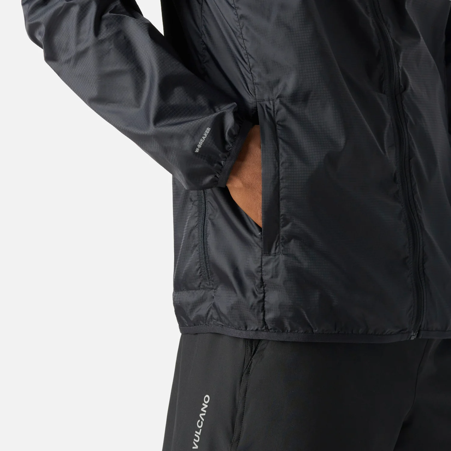 Chaqueta Hombre Built To Move Windbreaker Jacket Negro Vulcano - Image 6
