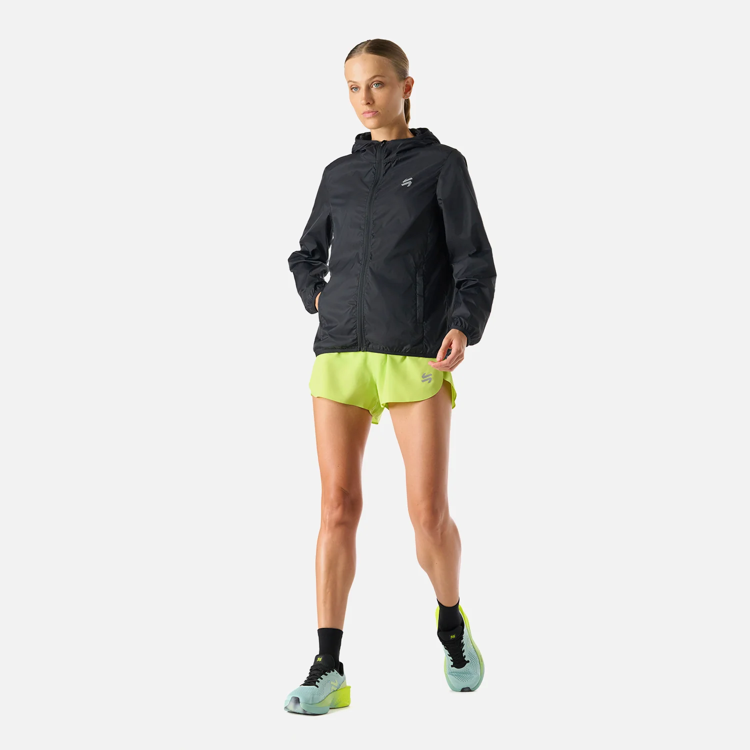 Chaqueta Mujer Built To Move Windbreaker Jacket Negro Vulcano - Image 7