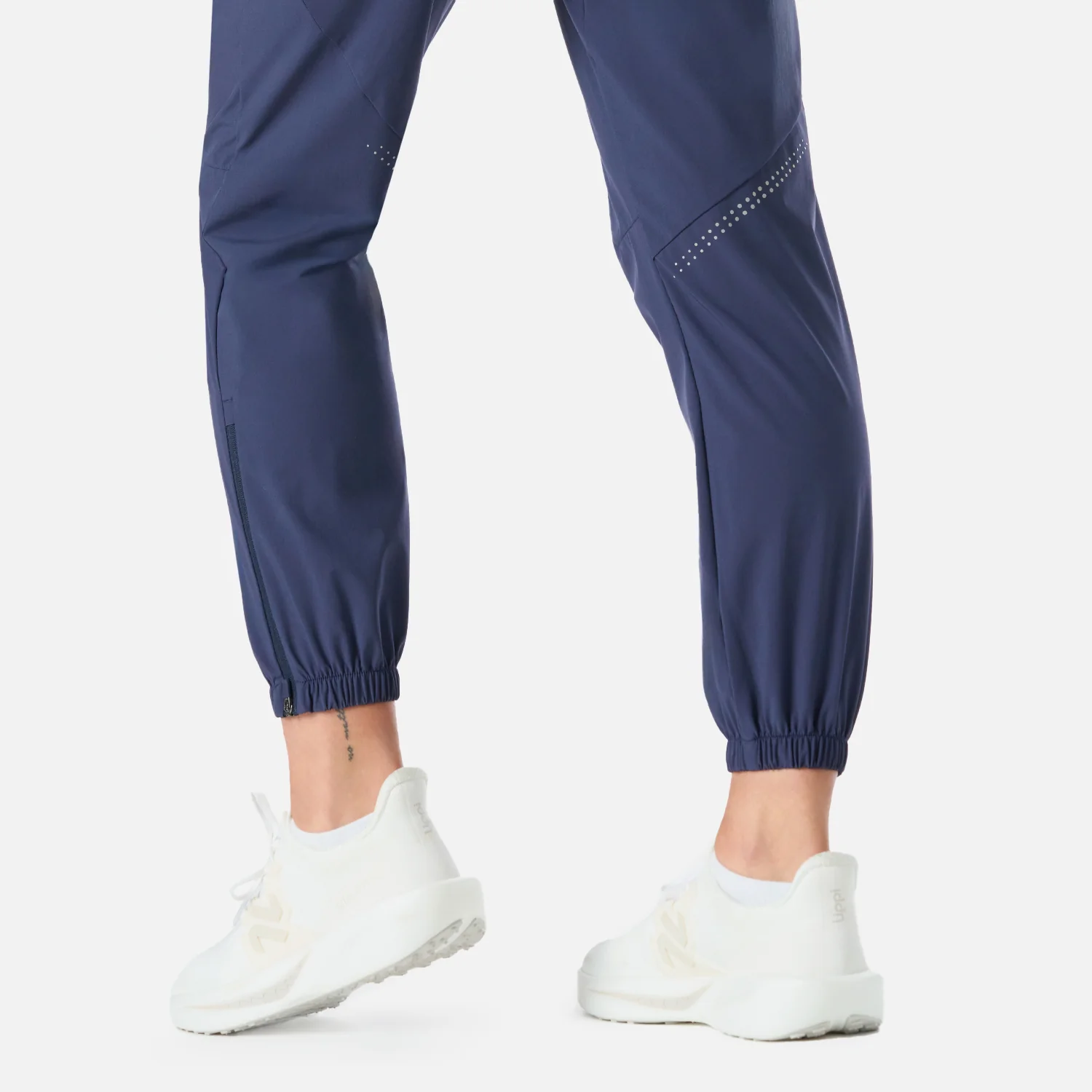 Pantalón Mujer Built To Move Pants Azul Marino Vulcano - Image 7
