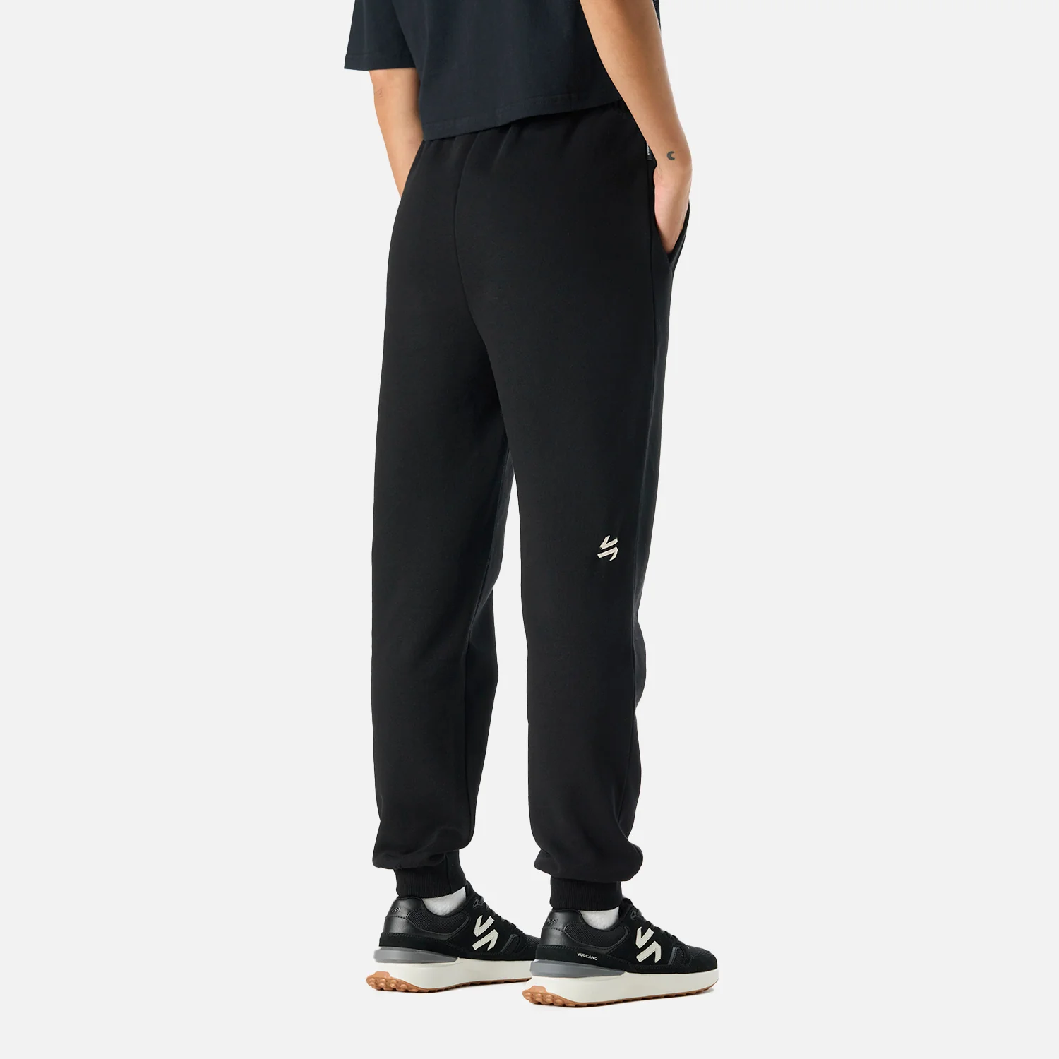Pantalón Mujer Cool Down Jogger Pants Negro Vulcano - Image 4