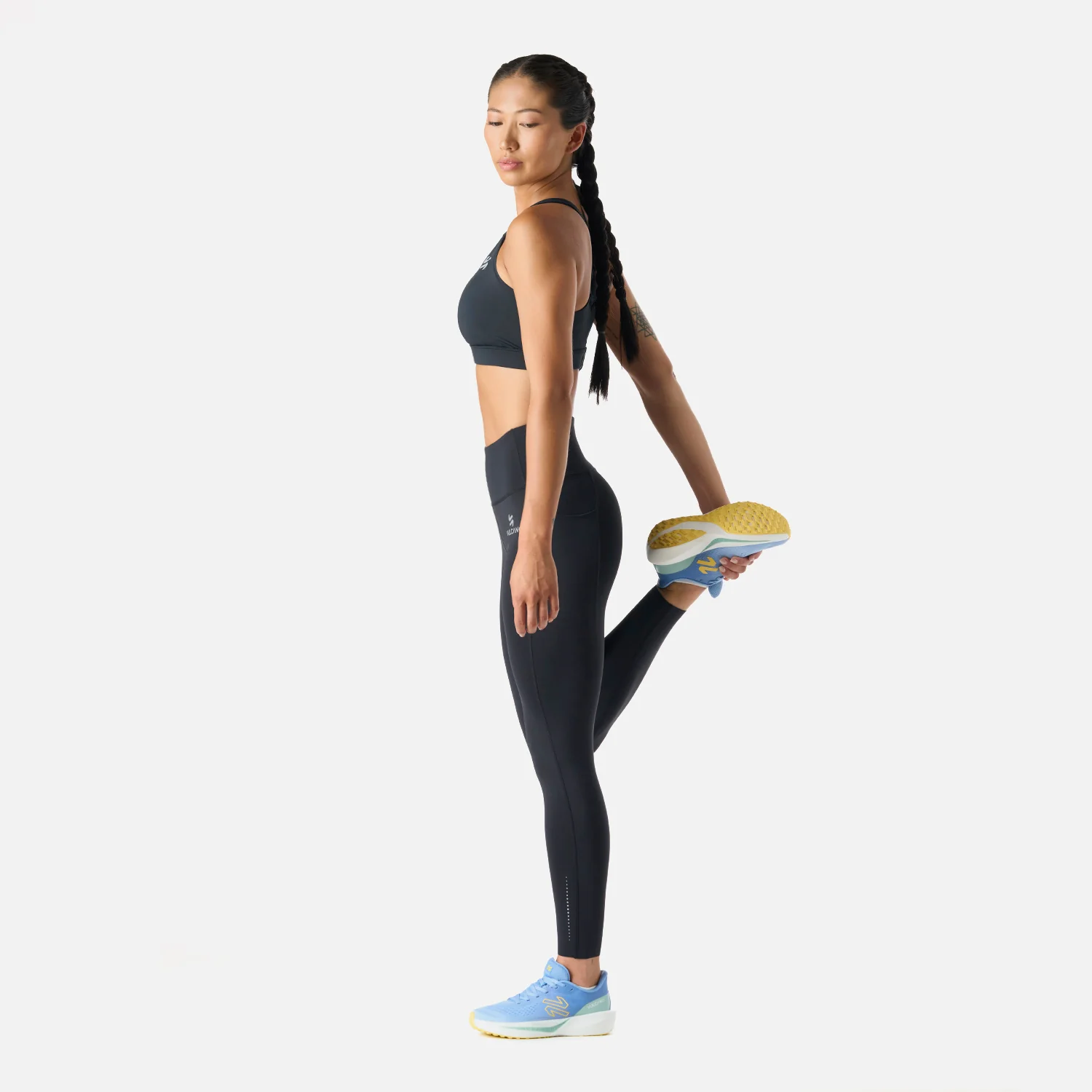 Peto Mujer Built To Move High Support Bra Negro Vulcano - Image 4