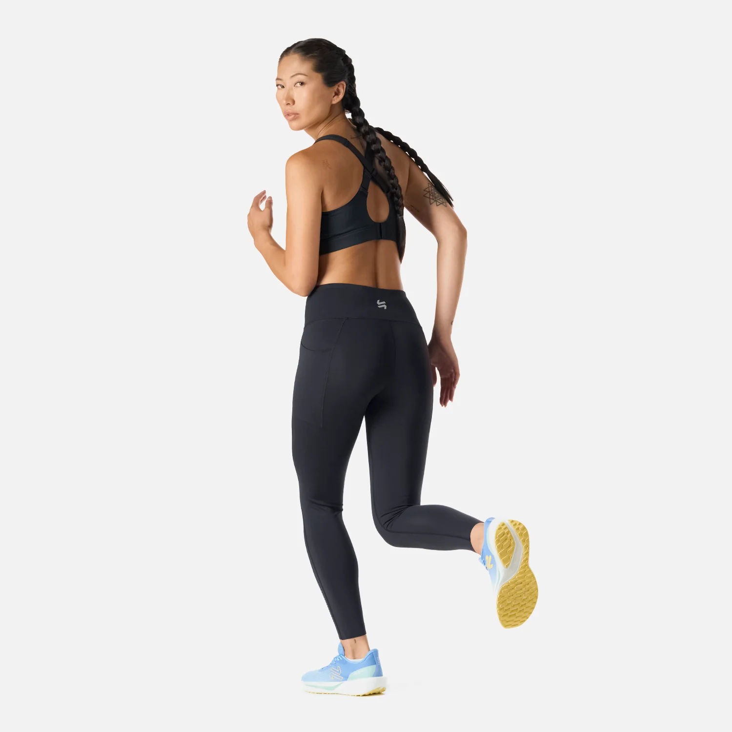 Peto Mujer Built To Move High Support Bra Negro Vulcano - Image 7