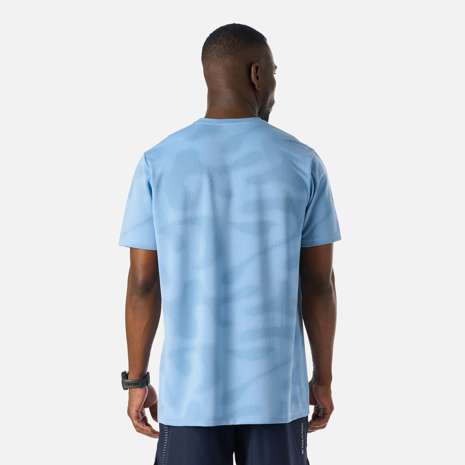 Polera Hombre Built To Move Pro T-Shirt Celeste Vulcano - Image 4