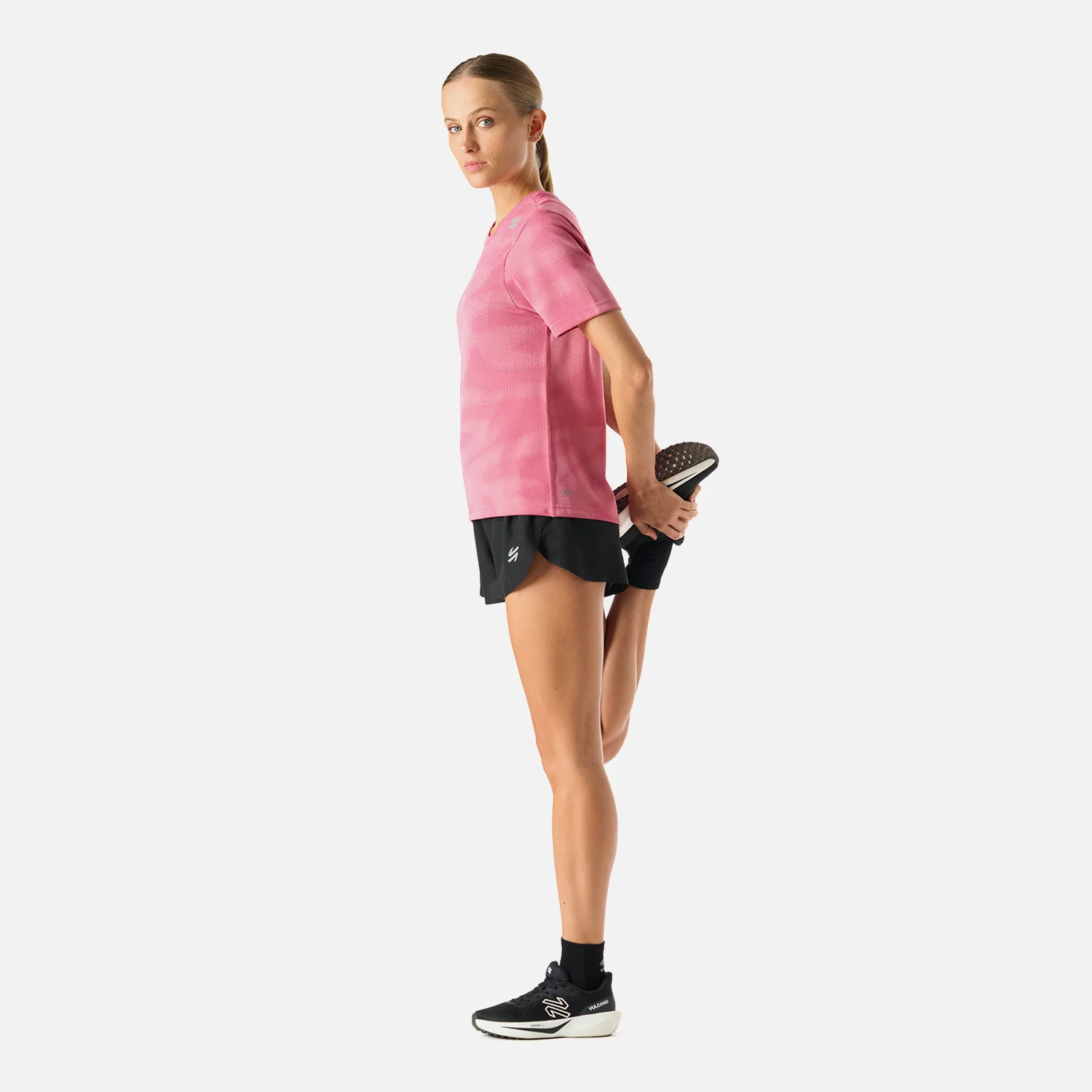 Polera Mujer Built To Move Pro T-Shirt Rosado Vulcano - Image 3