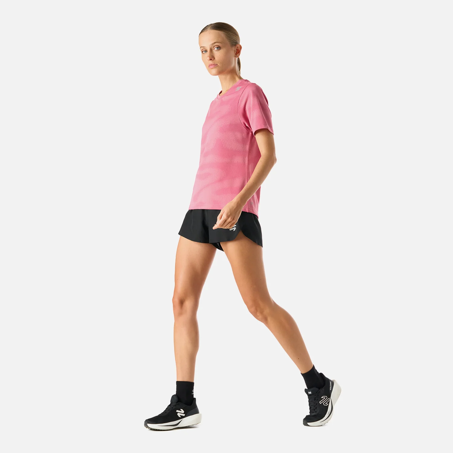 Polera Mujer Built To Move Pro T-Shirt Rosado Vulcano - Image 7