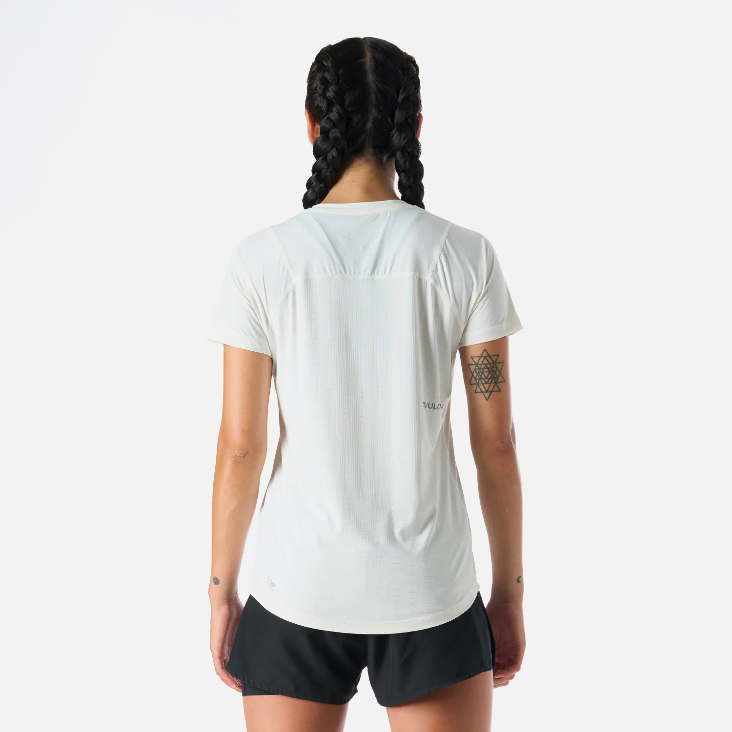 Polera Mujer Built To Move T-Shirt Blanco Vulcano - Image 4