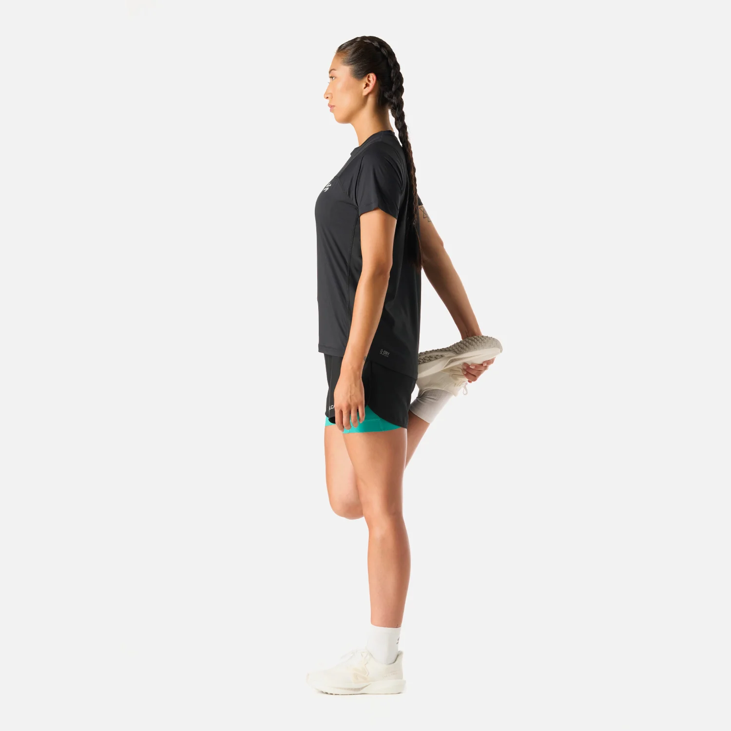 Polera Mujer Built To Move T-Shirt Negro Vulcano - Image 3
