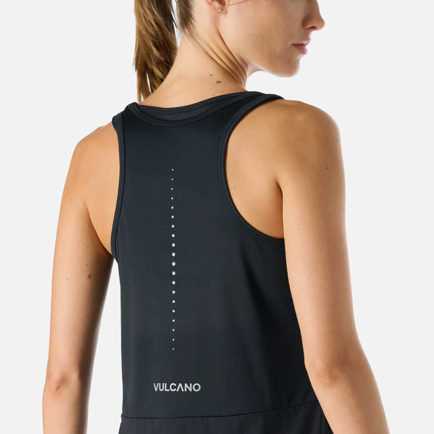 Polera Mujer Built To Move Tank Top Negro Vulcano - Image 6
