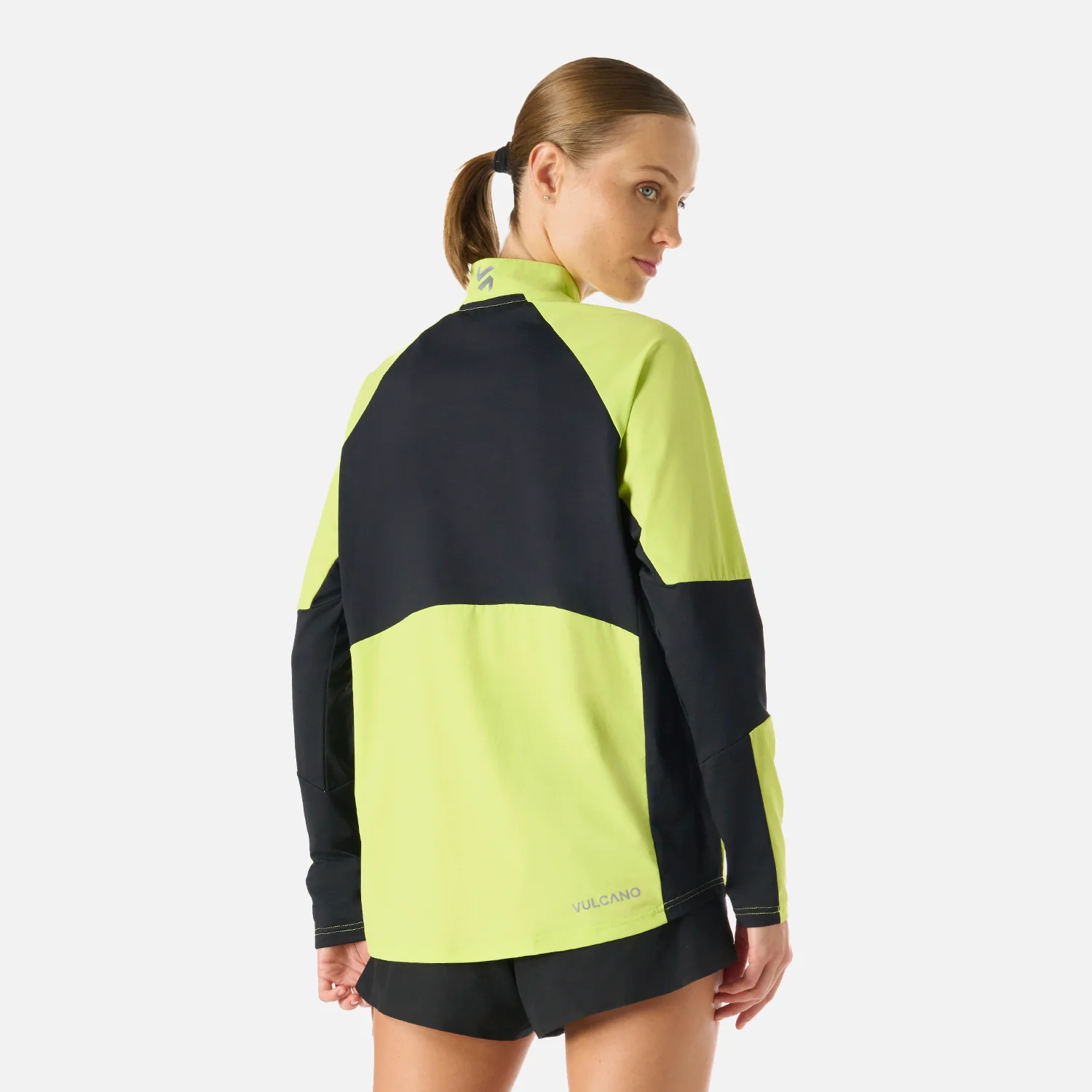 Polerón Mujer Built To Move Pro 1/4 Zip Midlayer Verde Lima Vulcano - Image 4