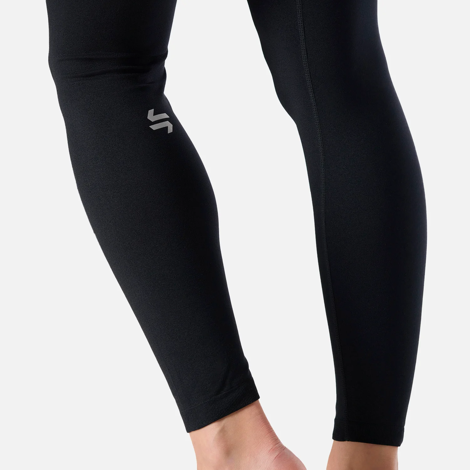 Primera Capa Mujer Built To Move Warm Shield Bottom Negro Vulcano - Image 6
