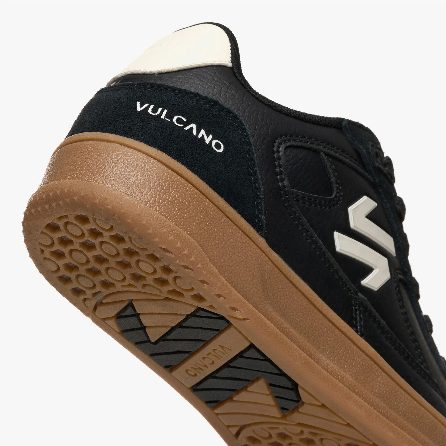 Zapatilla Mujer Classic Negro Vulcano - Image 7